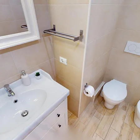 Bel Avec Terrasse, Piscine, Parking Et Wifi - Fr-1-196-321 Apartment Menton