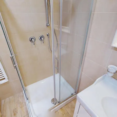 Bel Avec Terrasse, Piscine, Parking Et Wifi - Fr-1-196-321